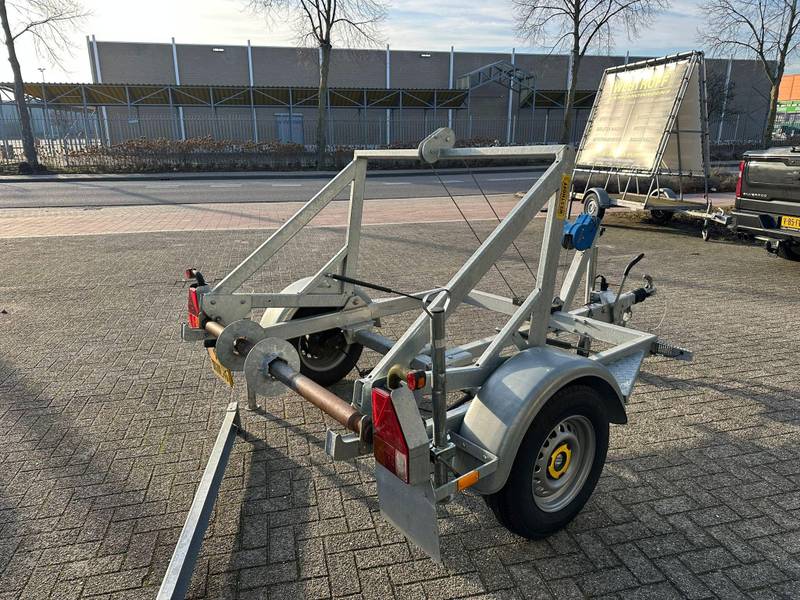 Kabelhaspelaanhangwagen van het eigen merk Westhoff